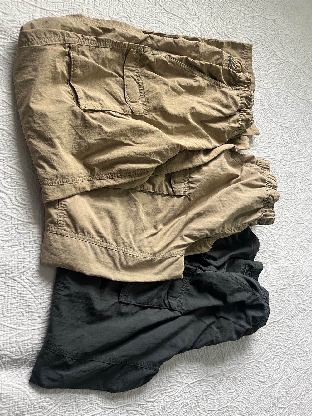 Columbia Boys Casual cargo pants in Beige and Black size large 14/16 Lot of 3